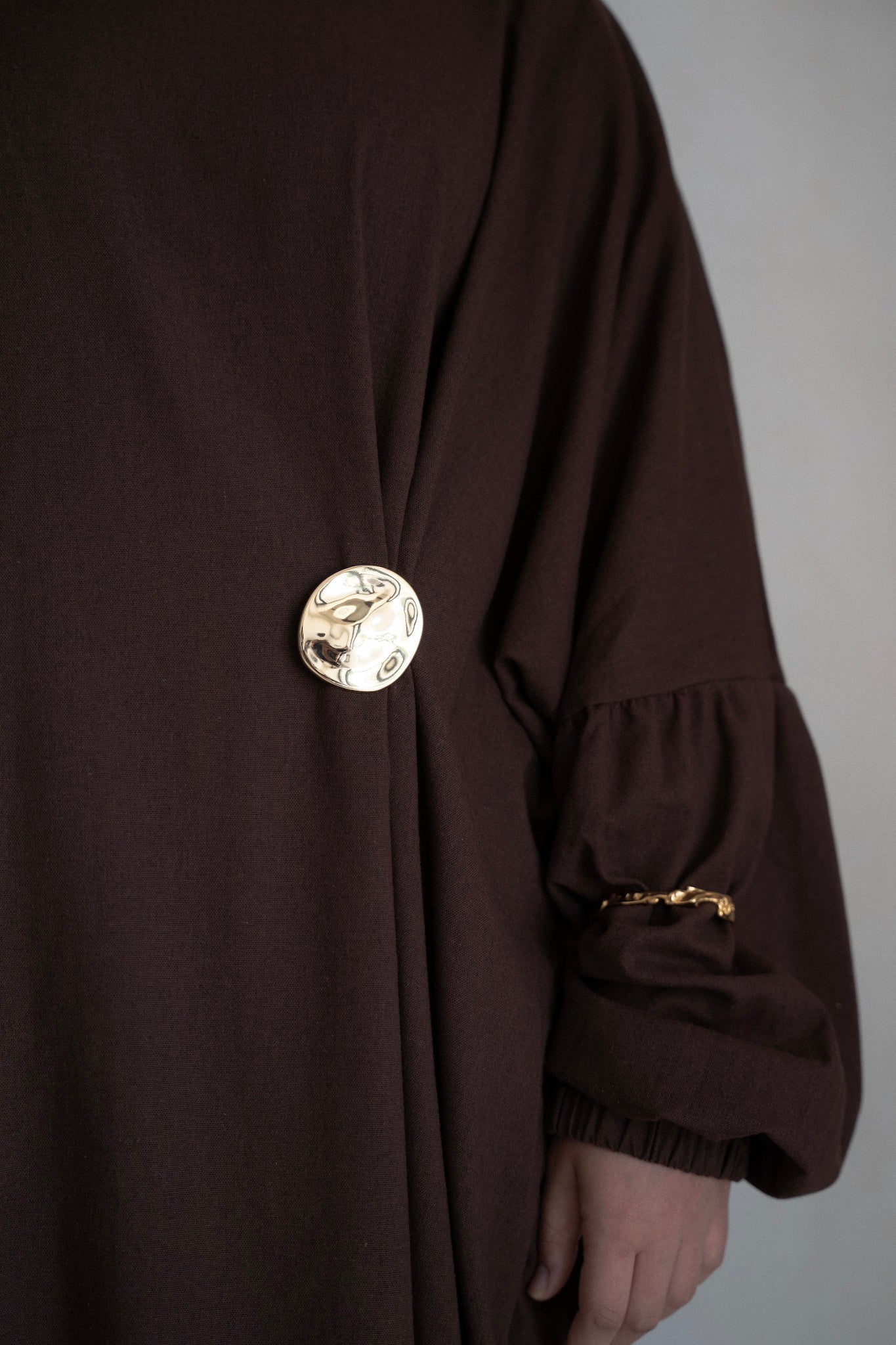 MUSE BROOCH